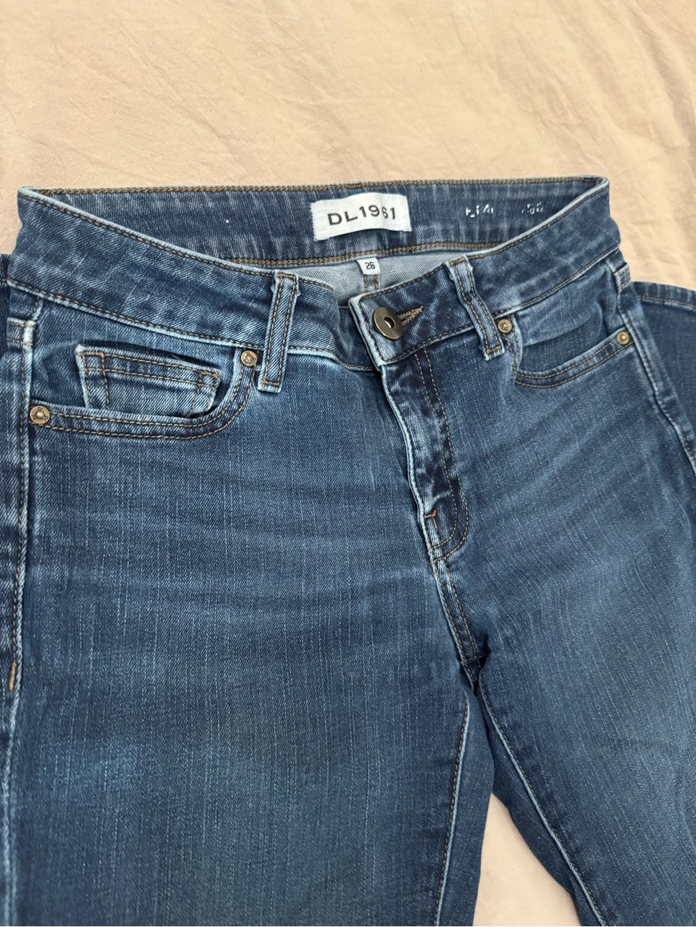DL1961 Women’s Slim Ankle length Jeans in Dark Blue